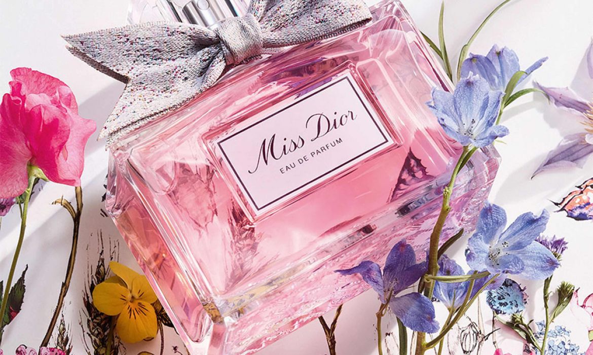 Miss Dior: розата, една история за любовта и изкуството да бъдеш жена
